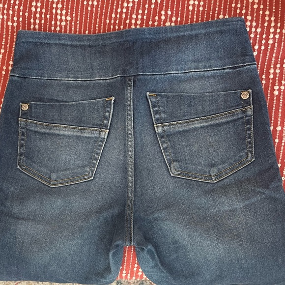 Rock and Republic Fever Midrise Leggings - Picture 3 of 5